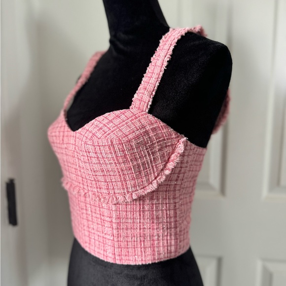 Guess NWOT Women's Sleeveless Emily Crop Top Vintage Blush Pink Small - Picture 3 of 11